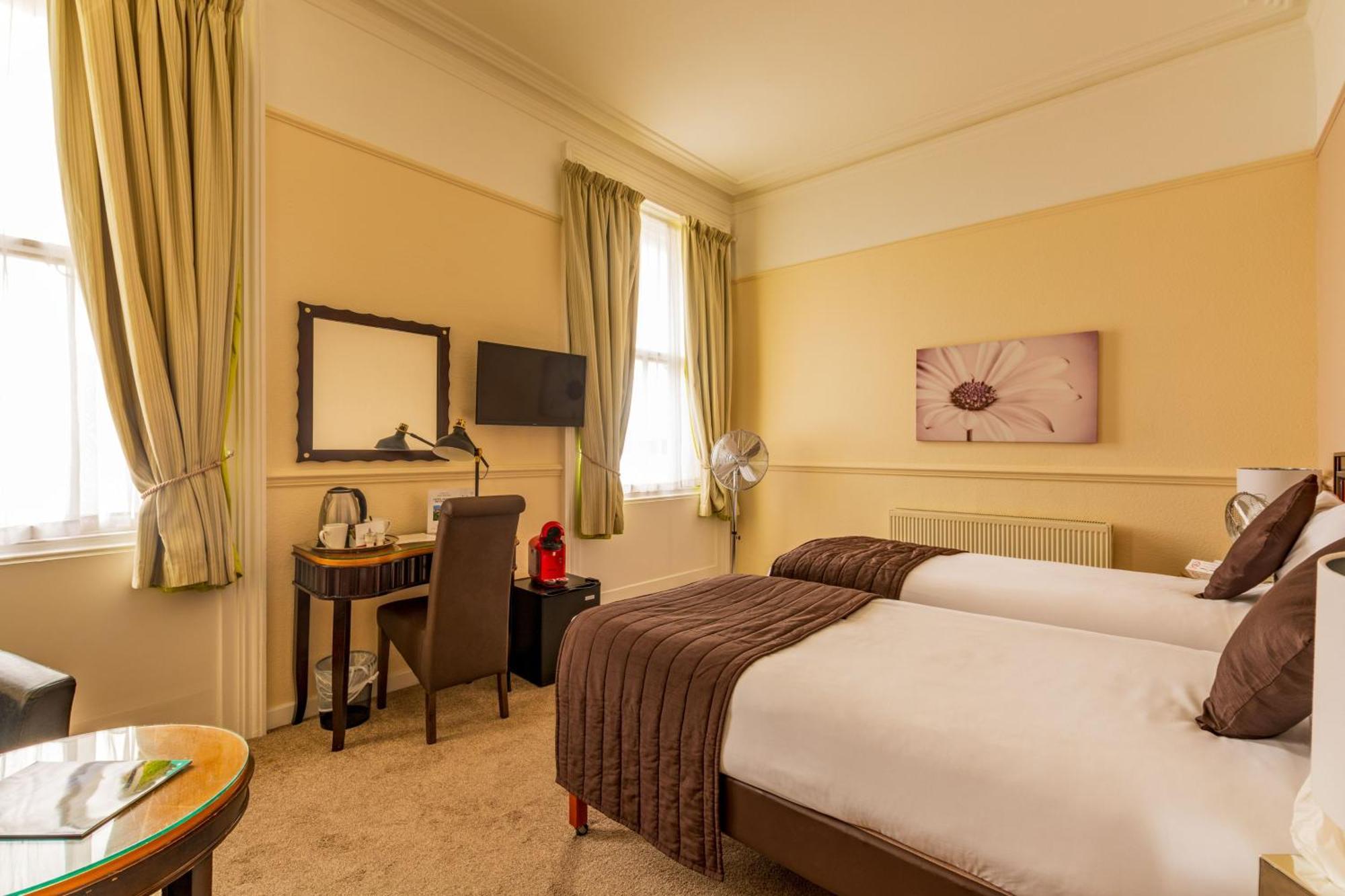 Premier Twin Room,1773669873:JPEG